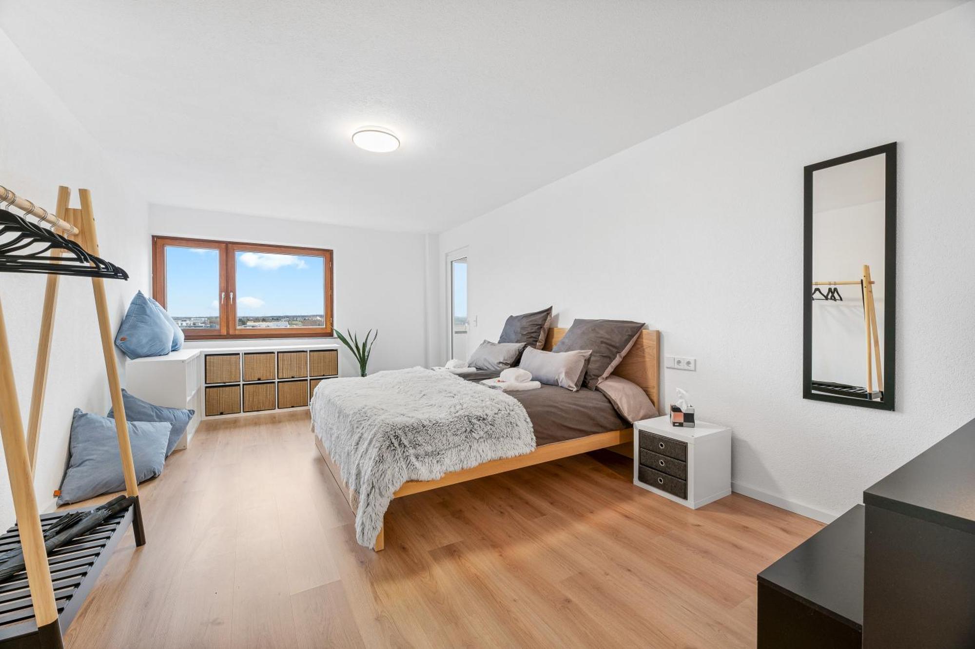 Neu: Stylische Suite Mit Ausblick Sindelfingen Esterno foto